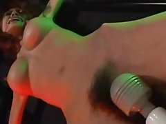 Petite asian vezani in toyed